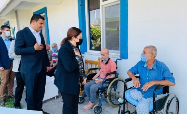 Polat, en dezavantajlı babaları yalnız bırakmadı