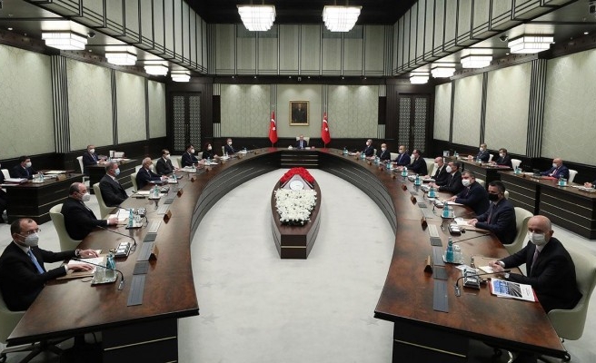 Gözler Kabine Toplantısı'na çevrildi