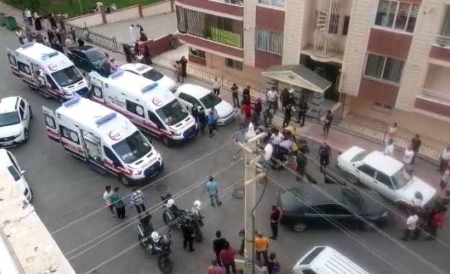 Şanlıurfa'da sokak ortasında çatışma! Yaralılar var