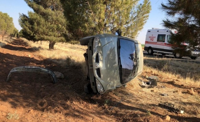 Ceylanpınar’da araç devrildi