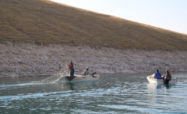 Büyükşehir'den balıkçılığın yaygınlaştırılmasına destek