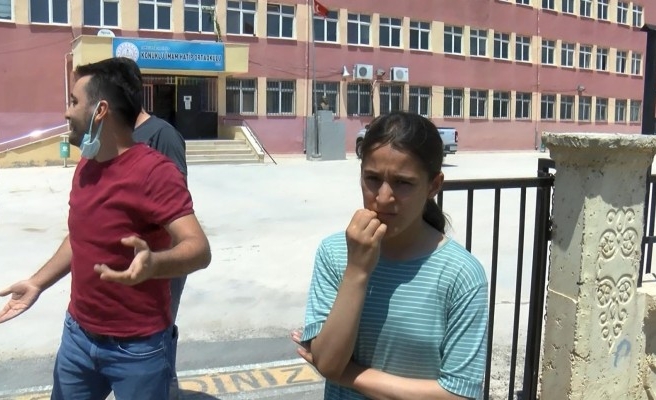 Merve’ye okulunun kapıları kapandı