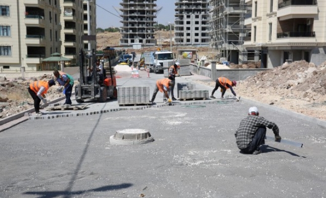 Karaköprü’de yeni yollar hizmete hazırlanıyor