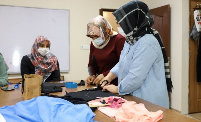 Karaköprü’de kadınlar ev ekonomisine katkı sağlıyor