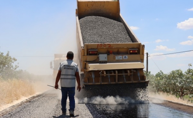 Birecik kırsal yolları asfaltla buluşuyor