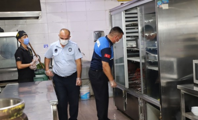 Karaköprü’de zabıta bayram öncesi denetimde