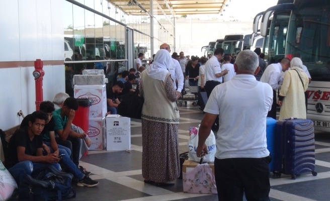 Otogarda bayram yoğunluğu