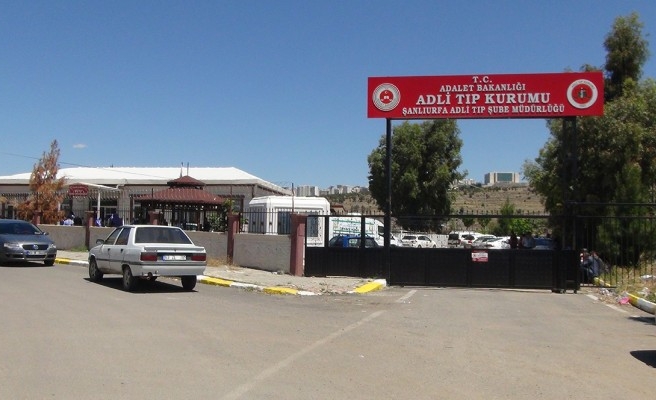 Avukat ve kardeşi toprağa verildi