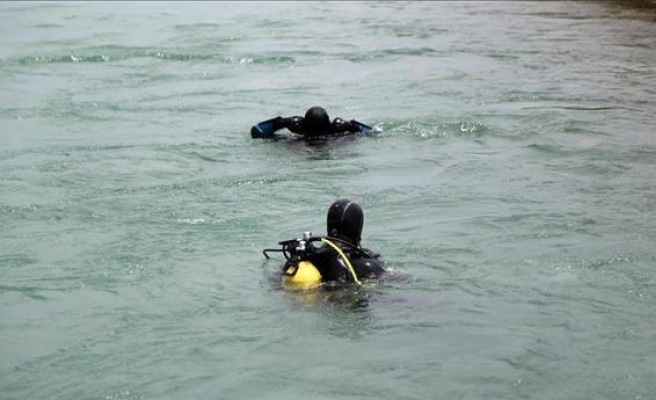 Serinlemek için sulama kanalına giren genç kayboldu