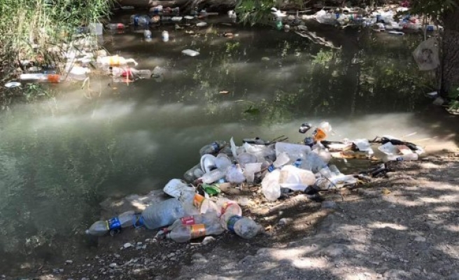 Bozova Çatak’taki mesire alanları, çöp içinde kaldı (-EK)