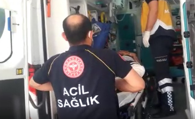 Eyyübiye'de otomobil takla attı: 2 yaralı