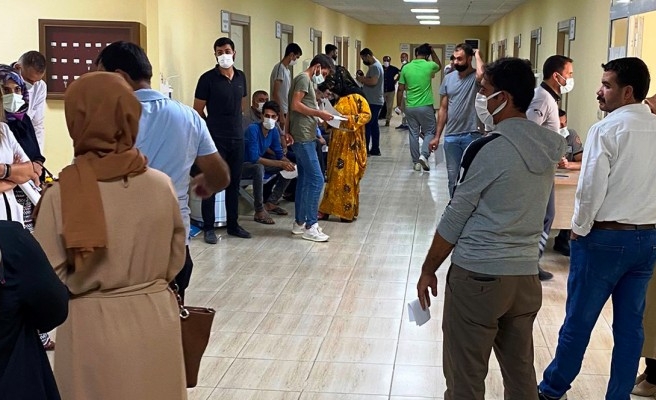 Kısa bir aradan sonra aşı yine başladı