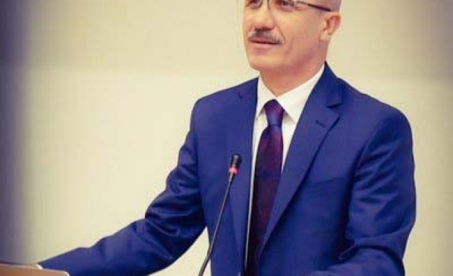  Prof. Dr. Erol Özvar, YÖK Başkanlığına getirildi 