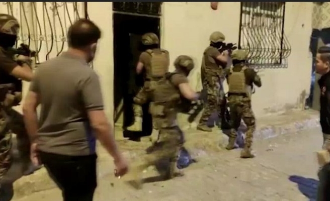 Urfa'da dev uyuşturucu operasyonu: 21 gözaltı