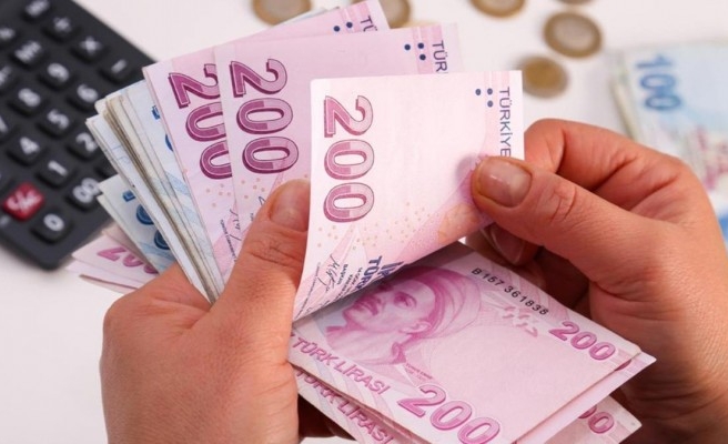 Hükümet, memur ve memur emeklileri için zam teklifini sundu