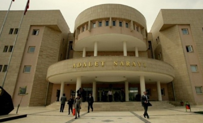 Zabıta aracına saldıran seyyar satıcı tutuklandı 