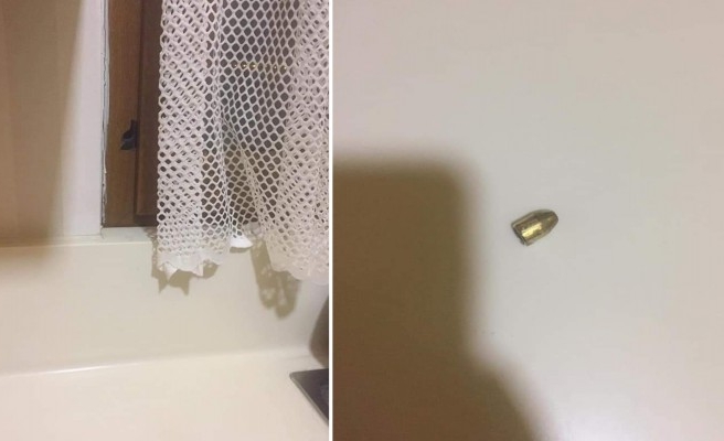 Urfa'da yorgun mermi eve isabet etti