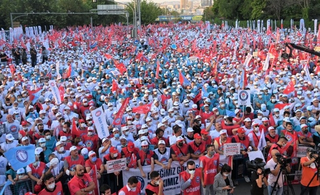 Coşkun: Bütçeden hakkımızı istiyoruz