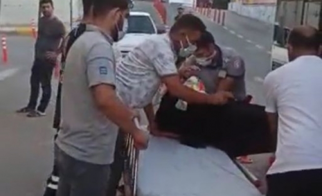 Otobüs şoförü ani fren yaptı, kadın yolcu yaralandı