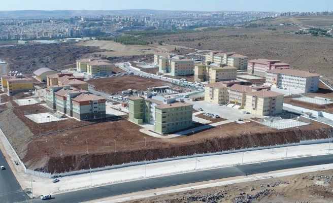 Bakan Özer’den Urfa’nın komşu iline eğitim yatırımları için ek bütçe