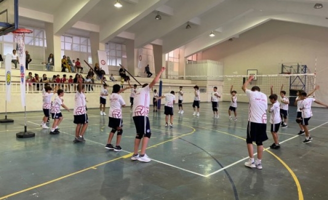 HRÜ’lü öğrenciler milli takıma davet edildi  