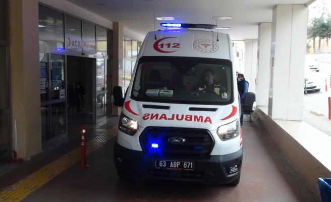 Viranşehir’de otomobil takla attı: 3 yaralı