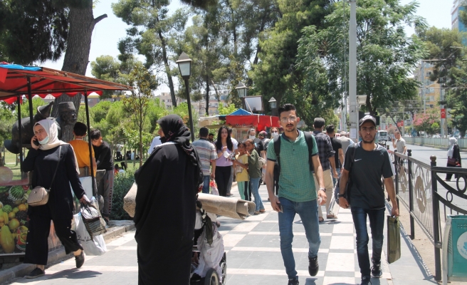 Koronayla mücadelede yeni dönem yarın başlıyor