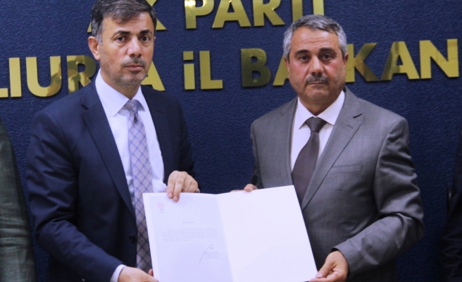 Yeni başkan Doğantekin mazbatasını aldı