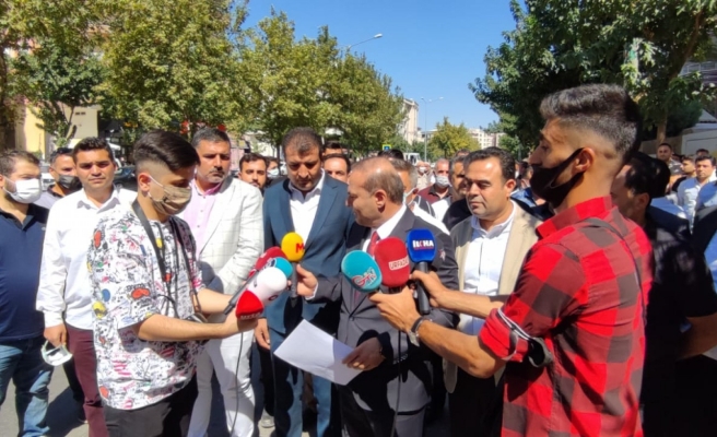 Müteahhitler, fahiş artıştan dolayı iş bıraktı