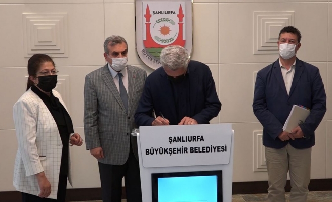 Grandi, Beyazgül ile görüştü