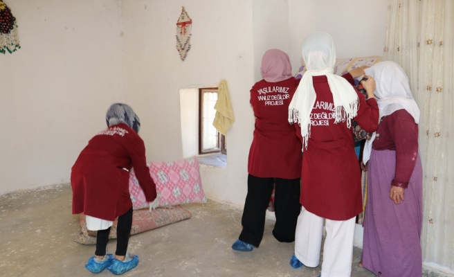 Karaköprü'de dezavantajlı vatandaşlara evde bakım hizmeti