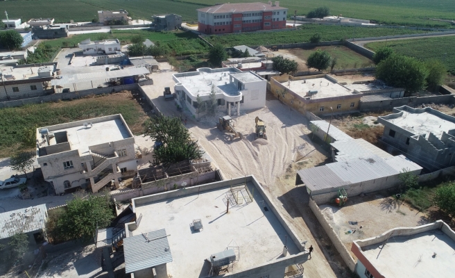 Eyyübiye kırsalında yol yapım atağı