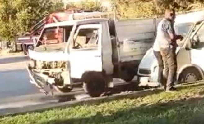 Şanlıurfa'da minibüs ile pikap çarpıştı: 2 yaralı