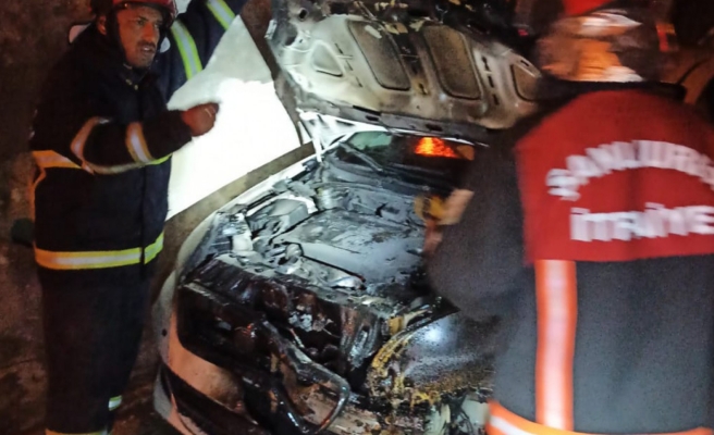 Eyyübiye'de bir gecede iki araç kundaklandı!