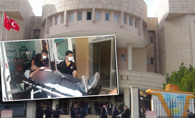 Urfa Adliyesi önünde bıçaklı kavga: 2'si ağır 5 yaralı