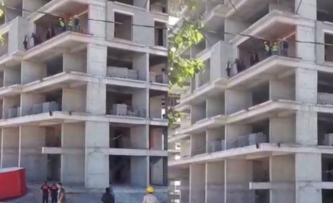 Urfa'da intihara kalkışan genç kızı polisler vazgeçirdi!