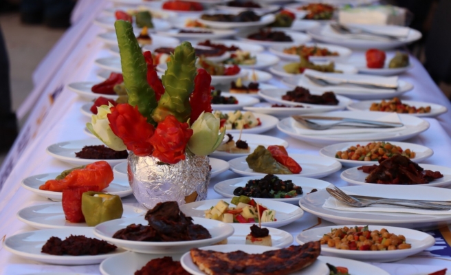 Şanlıurfa’da “İsot kahvaltısı”  düzenlendi