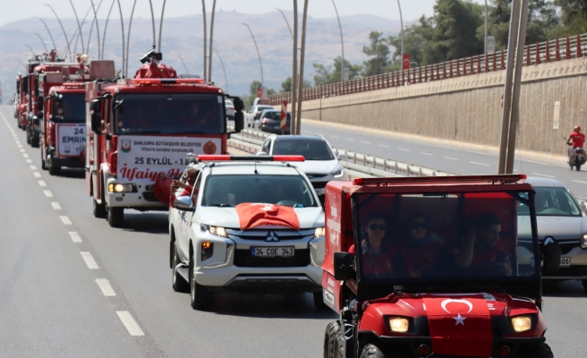 Şanlıurfa İtfaiyesi’nden kortejli kutlama