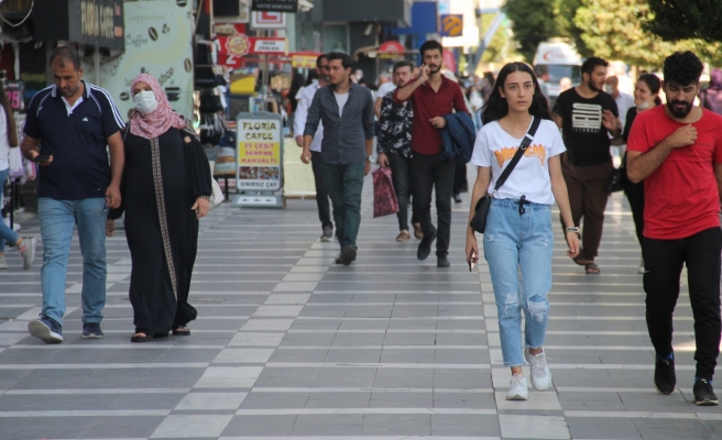 Fahiş fiyatlar Şanlıurfalıların belini büktü