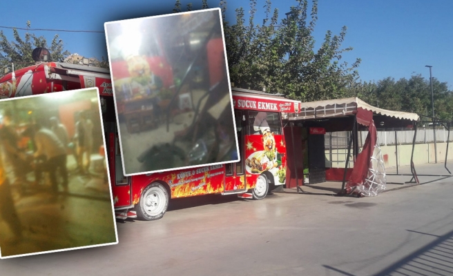 Urfa'da sarhoş sürücü dürüm minibüsüne daldı!