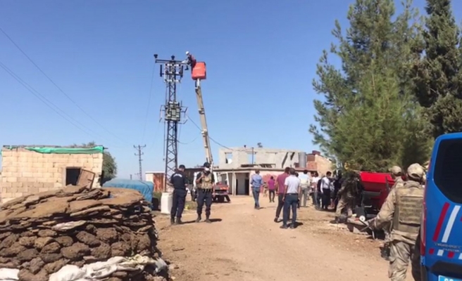 Urfa'da köylere jandarma destekli DEDAŞ operasyonu!