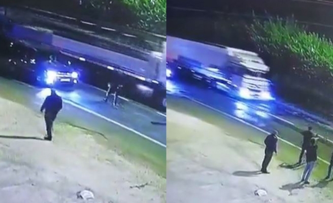 Siverek'te eli silahlı grup yol kontrolü yaptı!