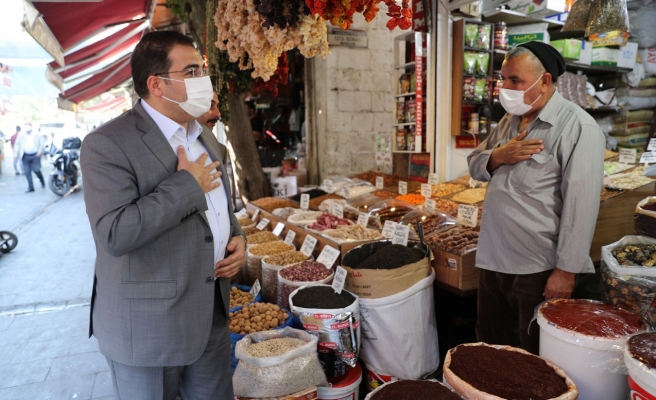 Başkan Canpolat, tarihi bölgelerde halkla buluştu