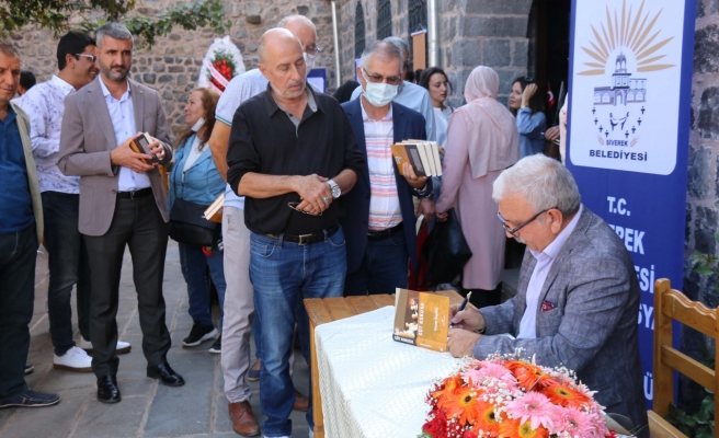 Yazar Baydilli Siverek’te halkla buluştu