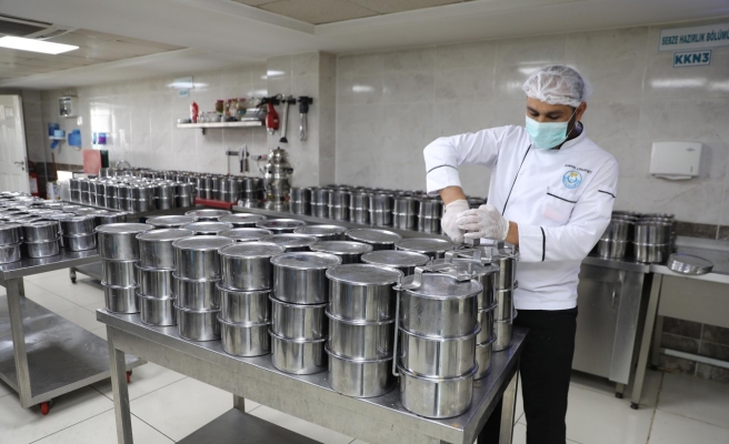 Haliliye'den sıcak yemek desteği