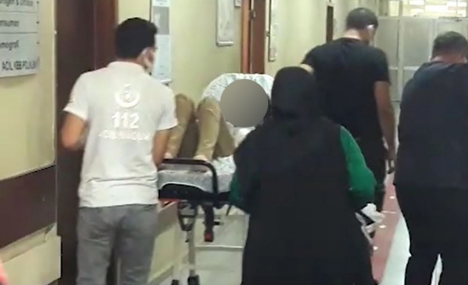 Urfa'da servisten inen öğrenciye otomobil çarptı