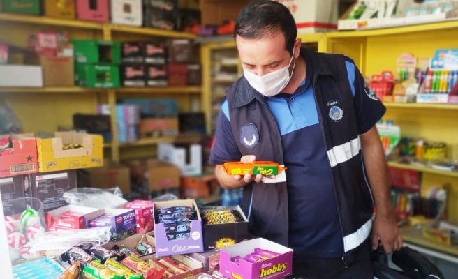 Zabıta ekipleri tarihi geçmiş ürünlere el koydu