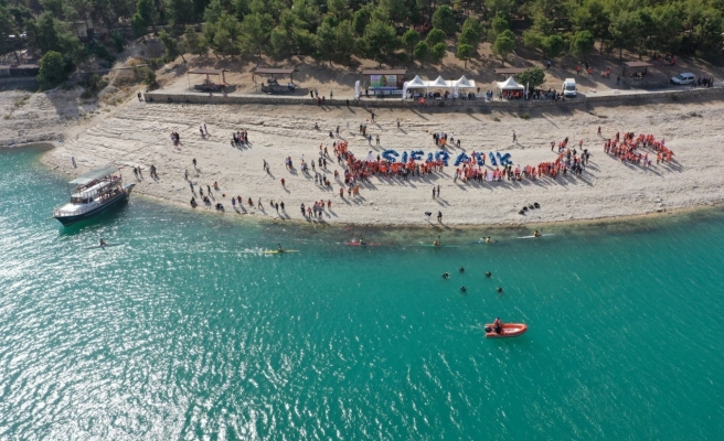 Fırat'ta Urfalı gençler iklim değişikliğine dikkat çekti