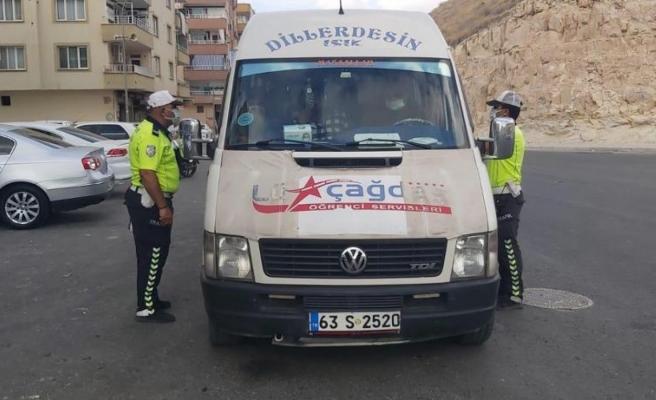 Birecik’te öğrenci servis denetimi