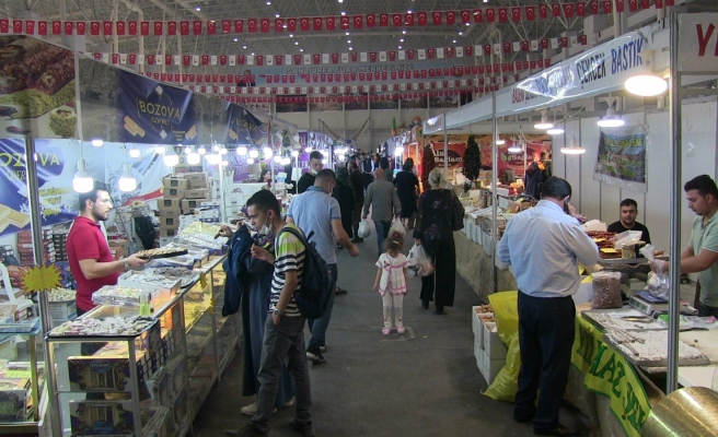 Urfa’da geleneksel ürünler fuarına ilgi yoğun